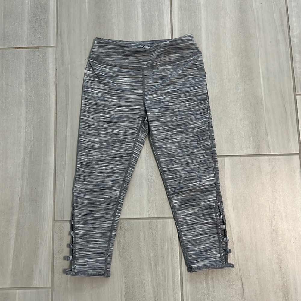NWOT- Girls Athletic Yoga Pants